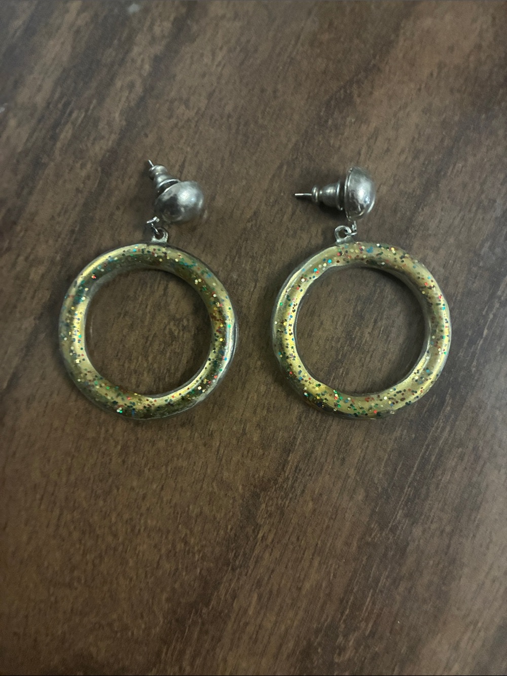 Vintage gold sparkle hoop earrings